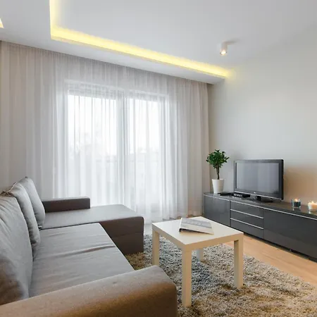 Lejlighedshotel Modern Dom & House In With Pool And Gym 3*