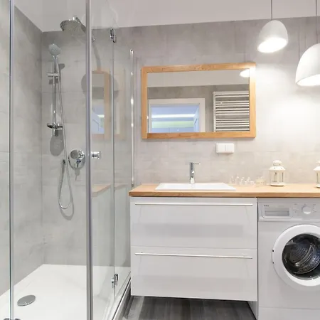 Modern Dom & House In With Pool And Gym 公寓式酒店 3*