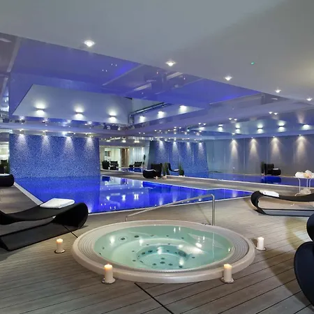 Modern Dom & House In With Pool And Gym *