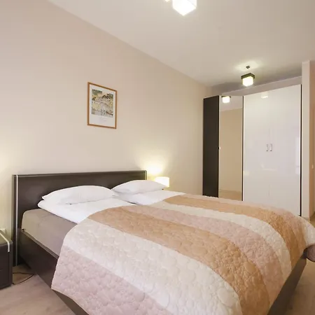 Modern Dom & House In With Pool And Gym Apartment *