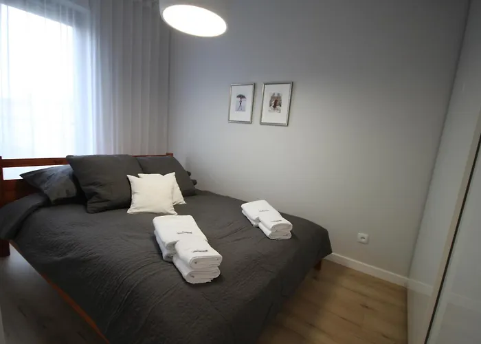 Aparthotel Modern Dom & House In With Pool And Gym