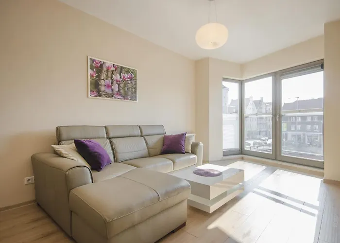 公寓式酒店 Modern In With Pool And Gym By Renters 3*