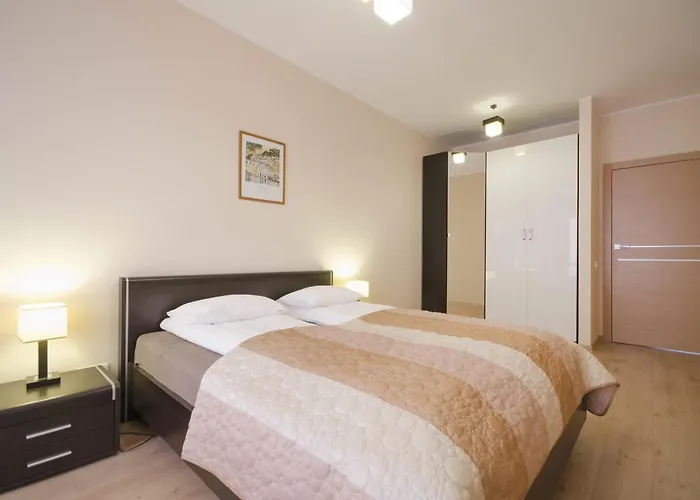 Modern Dom & House In With Pool And Gym Aparthotel 3*